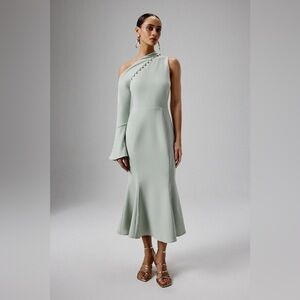Elegant One-Shoulder Dress in Light mint Green